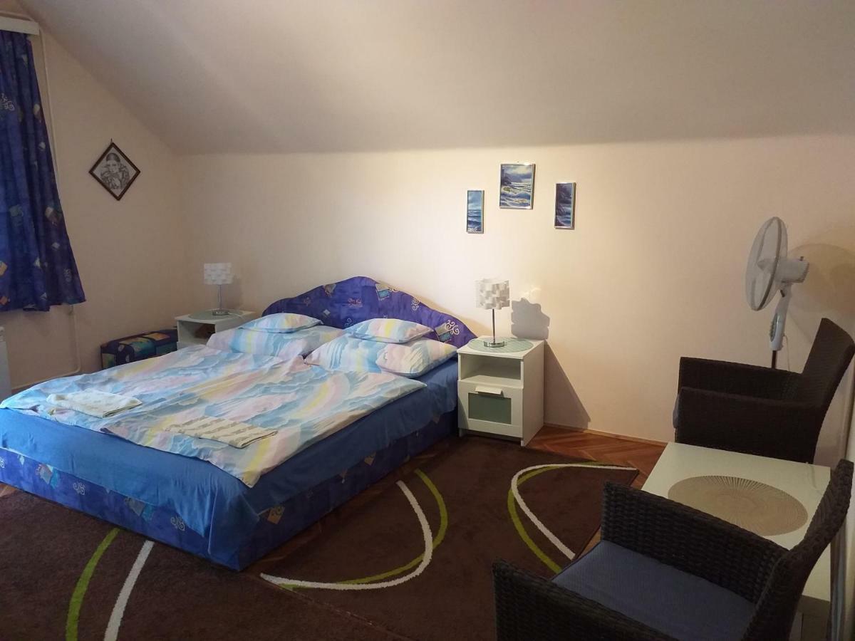 Balaton-Lak Apartmanhaz Siófok Exterior foto